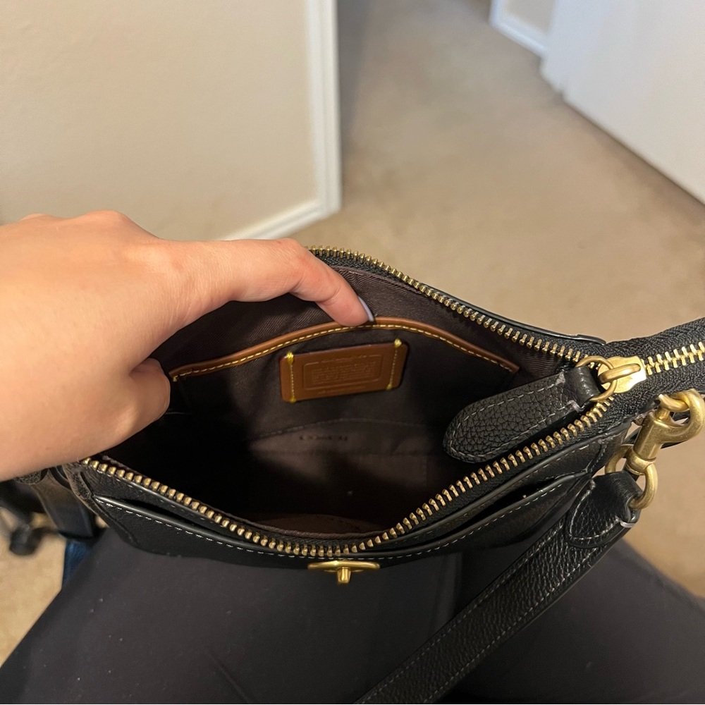 Coach Black Pebbled Leather Crossbody Bag with Gold Hardware - Picture 8 of 8